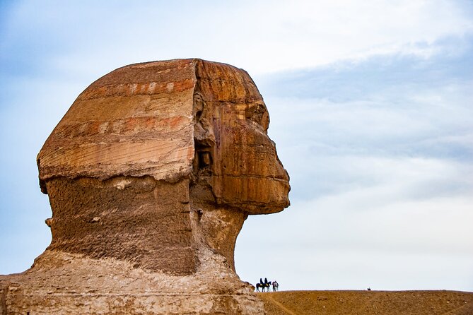 Giza Pyramids, Sphinx, Saqqara, and Memphis Private Day Tour - FAQ