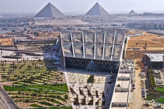 Grand Egyptian Museum, Giza Pyramids and Great Sphinx Tour - Khufu, the largest pyramid at Giza