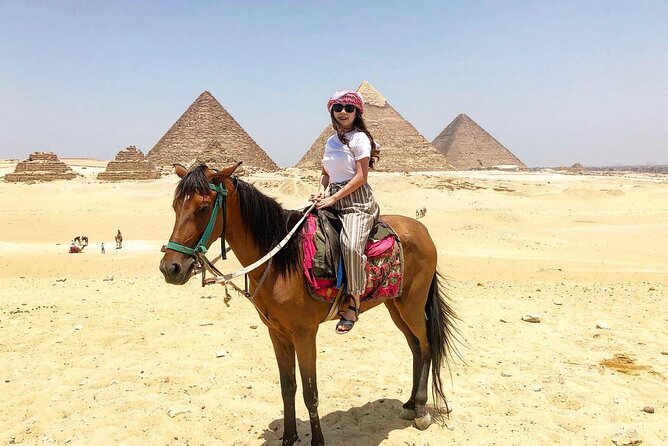 Guided trip to Giza pyramids Sphinx with lunch - Seeing the three pyramids from the Giza Plateau