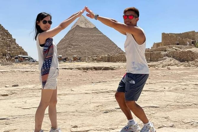 Half day Giza pyramids and Sphinx tour with an Egyptologist - Khafre and the surviving cap of stone