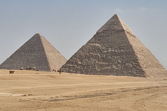 Half day Giza pyramids and Sphinx tour with an Egyptologist - Menkaure and the smaller southern pyramid