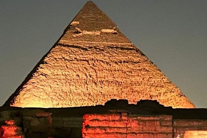 Half day Giza pyramids and Sphinx tour with an Egyptologist - Khufu, the pyramid that sets the scale