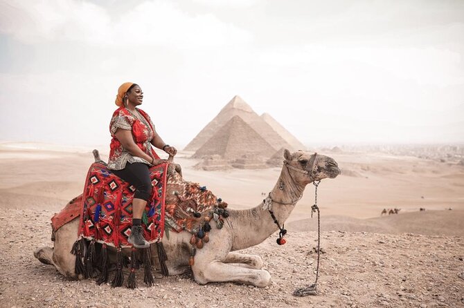 Half Day Tour To Giza Pyramids And Sphinx - Menkaure offers a different scale