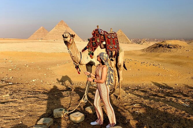 Half Day Tour To Giza Pyramids And Sphinx - Khufu, the Great Pyramid, gets the longest look