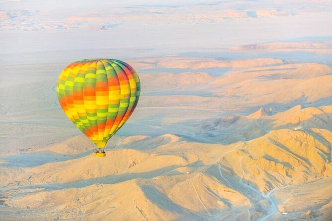 Hot air Balloon Ride In luxor - The 5:30 a.m. pickup and Nile crossing