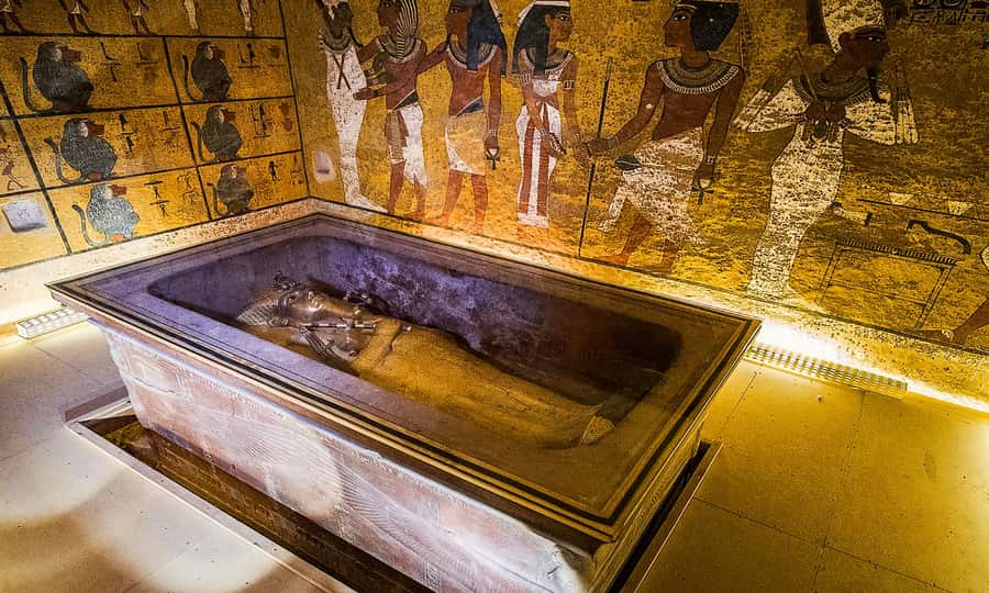 Hurghada: 2-Day Luxor Tour with Hotel, Balloon, & Boat Ride - The sunrise balloon flight over Luxor
