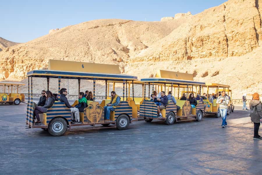 Hurghada: 2-Day Luxor Tour with Hotel, Balloon, & Boat Ride - Meals, the hotel, and what the $270 price buys