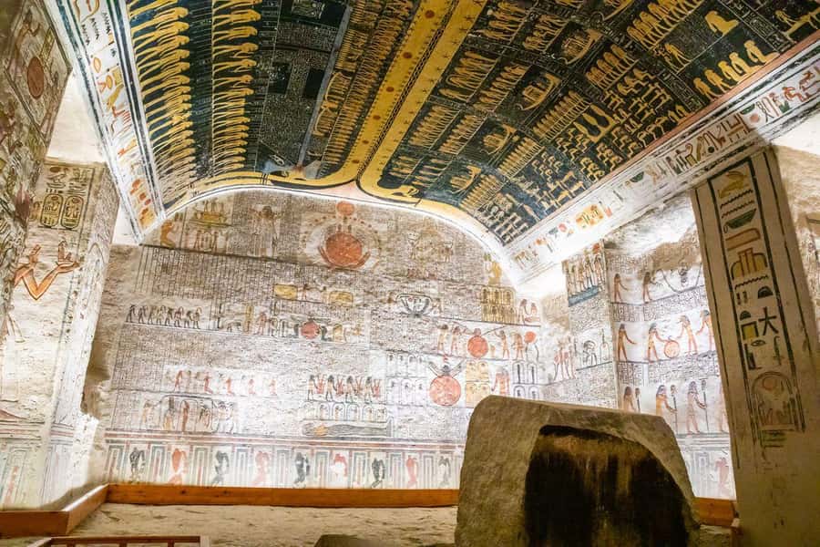 Hurghada: 2-Day Luxor Tour with Hotel, Balloon, & Boat Ride - Guides, drivers, and language choices