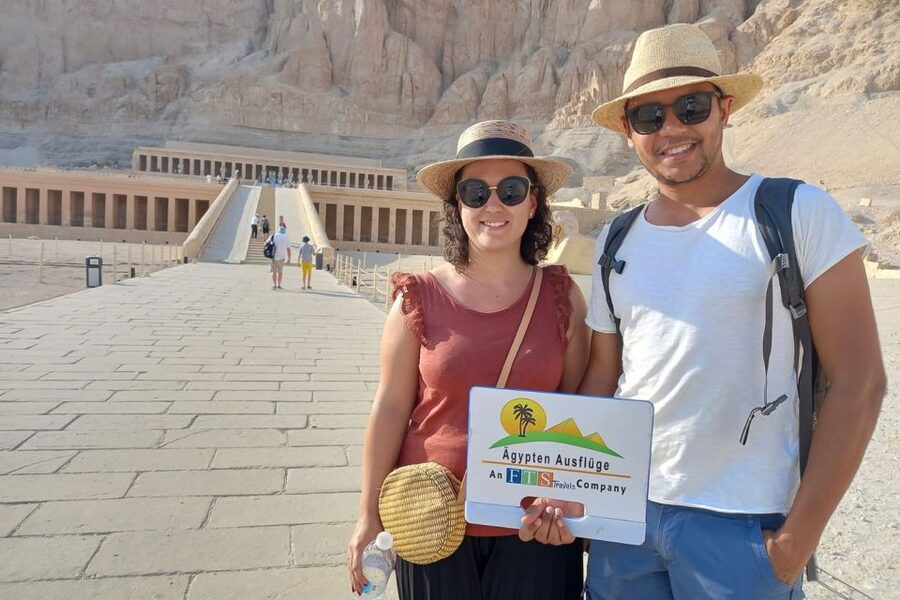 Hurghada: 2-Day Luxor Tour with Hotel, Balloon, & Nile Boat - Optional oils, scarves, and add-ons