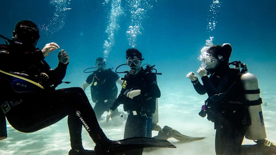 Hurghada: 3-Day PADI Open Water Diving Course - Three days from first lesson to certified diver