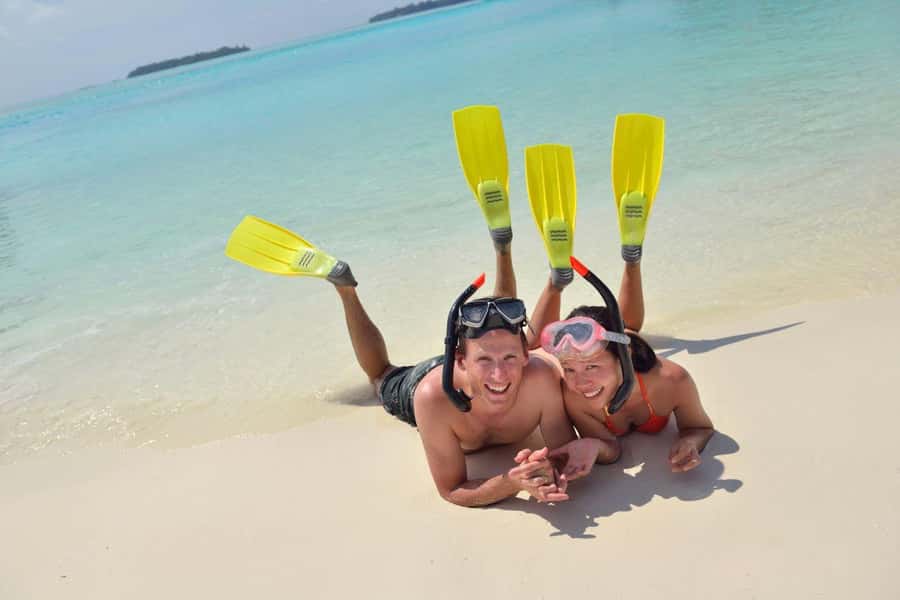 Hurghada: 3 Islands, Dolphins & Snorkel Yacht Trip w/ Lunch - The sunset ride back to Hurghada