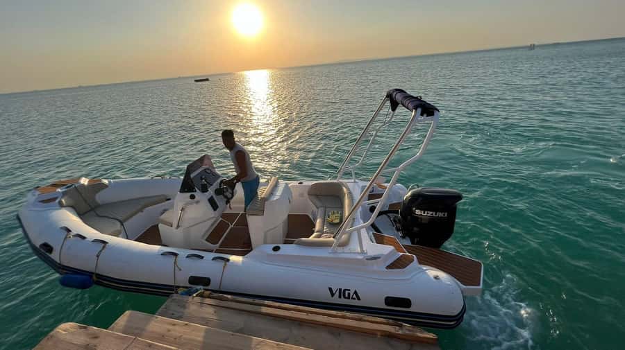 Hurghada: 6 Islands Tour with Dolphin Watching & Snorkelling - What this six-island Hurghada day is really like