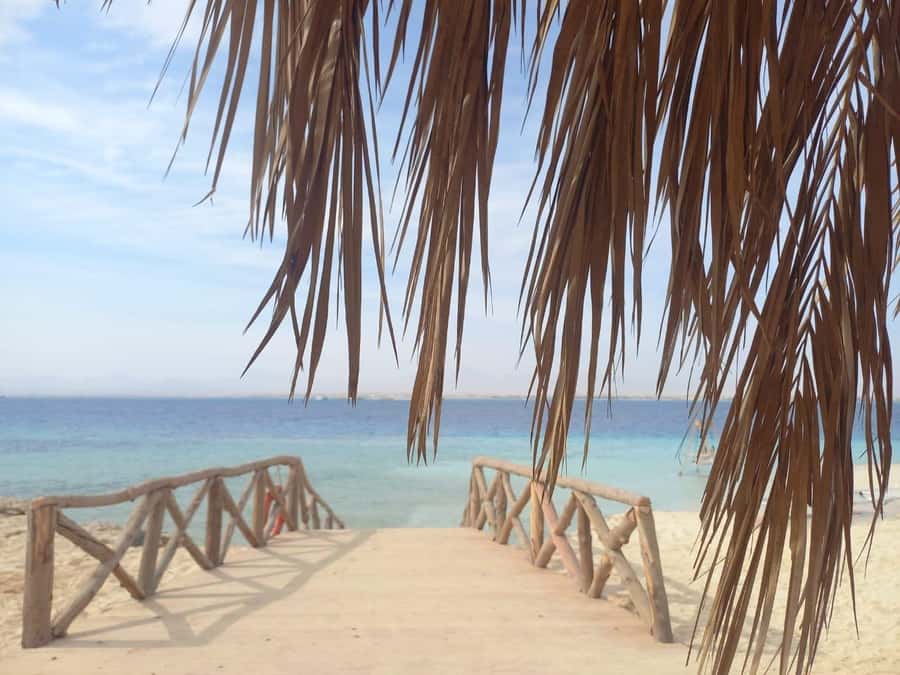 Hurghada: Boat trip to Magawish island with Multi Options - From Hurghada hotels to the Red Sea