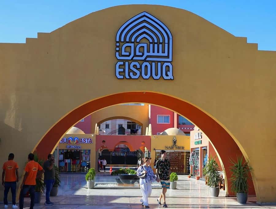 Hurghada: City Guided Tour with Local Market Stop - Harbor, shipyard, and the fishing community
