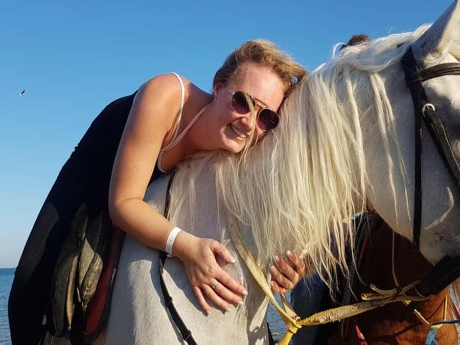 Hurghada: Desert and Sea Horseback Riding Tour with Transfer - Timing, pace, and what two hours really means