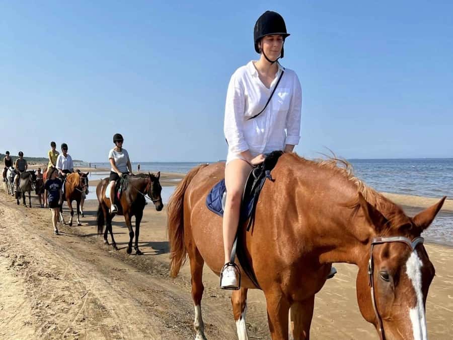 Hurghada: Desert and Sea Horseback Riding Tour with Transfer - Is $50 good value?