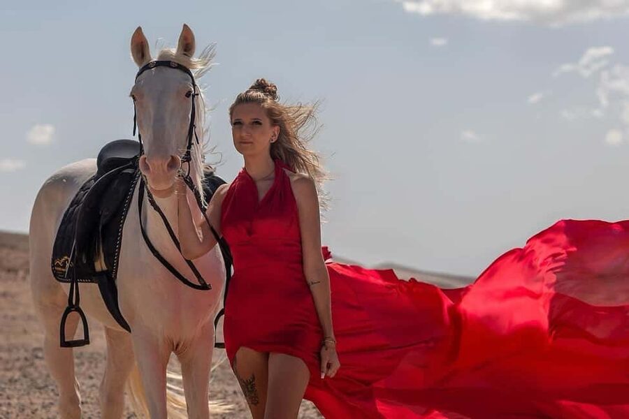Hurghada: Desert & Sea Horse Riding with + 360° Photos - Swimming with the horses