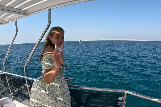 Hurghada Diving Adventure one Day with two Dives Boat Trip - A good choice for mixed families and friend groups