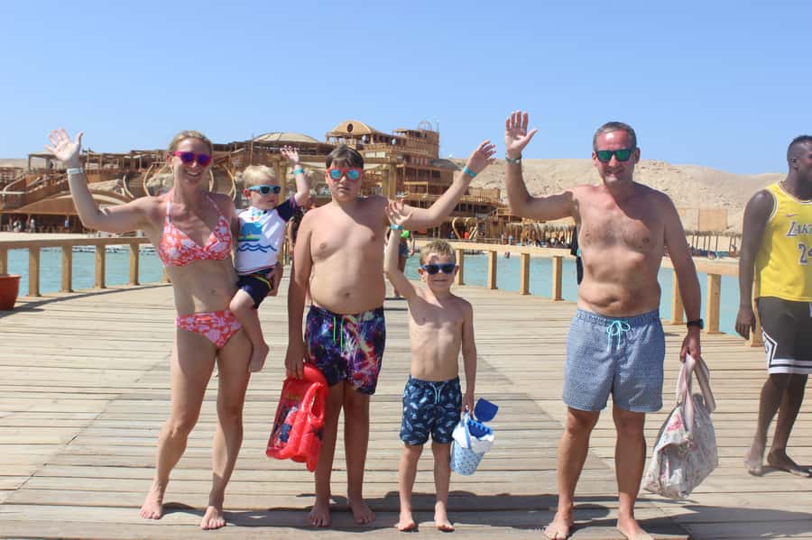 Hurghada: Elegance Yacht Cruise To Orange & Magawish island - Shared cruise or private boat?