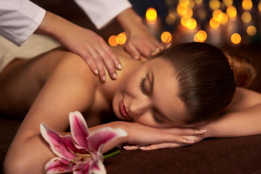 Hurghada: Full Body Massage - From hotel pickup to the changing room