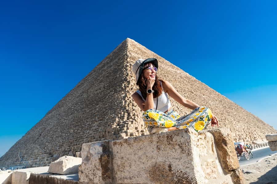 Hurghada: Full-Day Trip to Cairo by Plane - The Egyptian Museum and its ancient collections