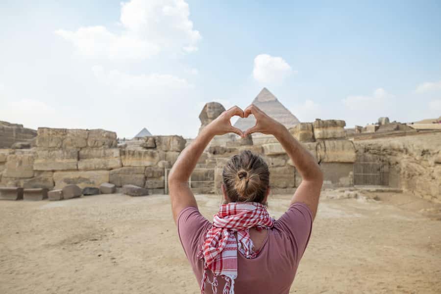 Hurghada: Full-Day Trip to Cairo by Plane - Lunch and the taste of an Egyptian day