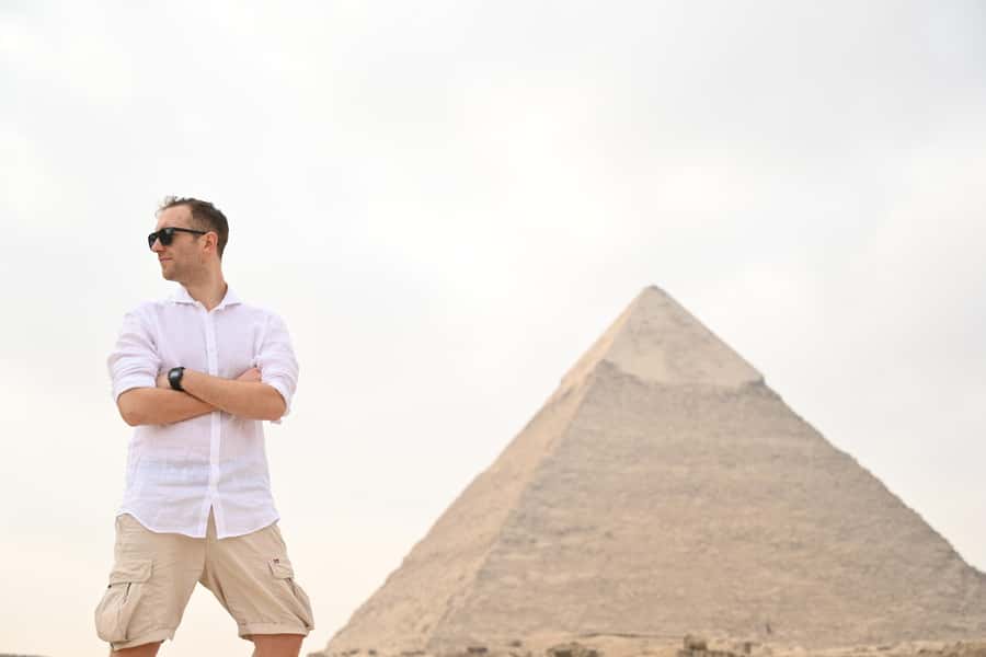 Hurghada: Giza Pyramids, Sphinx, Museum & Old Souq Day Trip - Why the Great Pyramid makes the long drive worthwhile