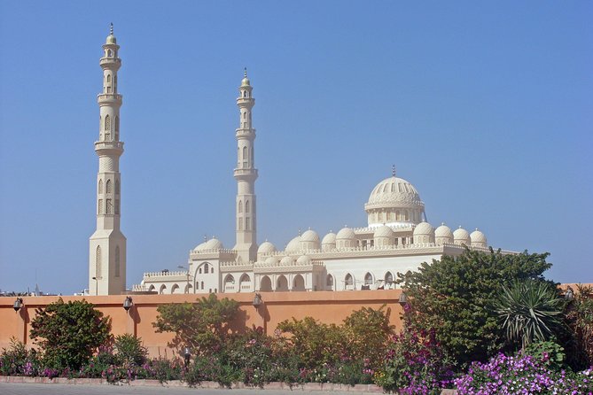 Hurghada: Guided City Highlights Tour with Shopping Stops - Hurghada Marina and the newer city