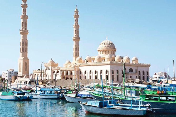 Hurghada: Guided City Highlights Tour with Shopping Stops - Starting with Hurghada’s fishing village and boatyard