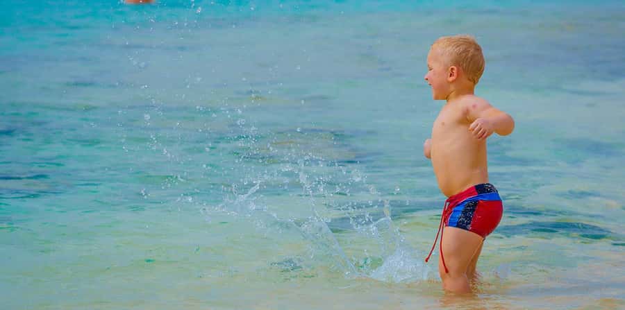 Hurghada: Hula Hula Cruise with Lunch, Massage, & Snorkeling - Water sports and the five-minute massage