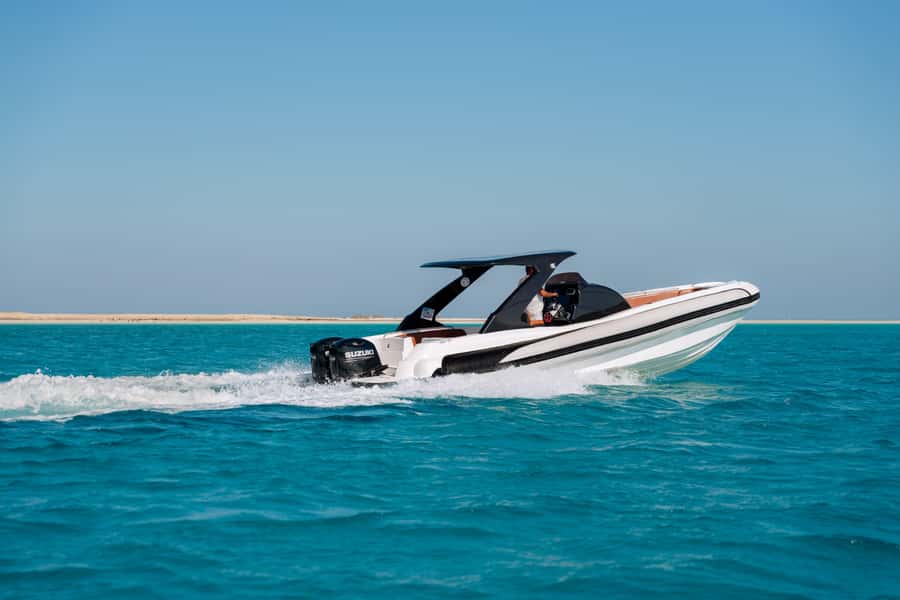 Hurghada: Hula Hula Speedboat w/ Optional Snorkeling & Lunch - Guides, safety, and the human side of the trip