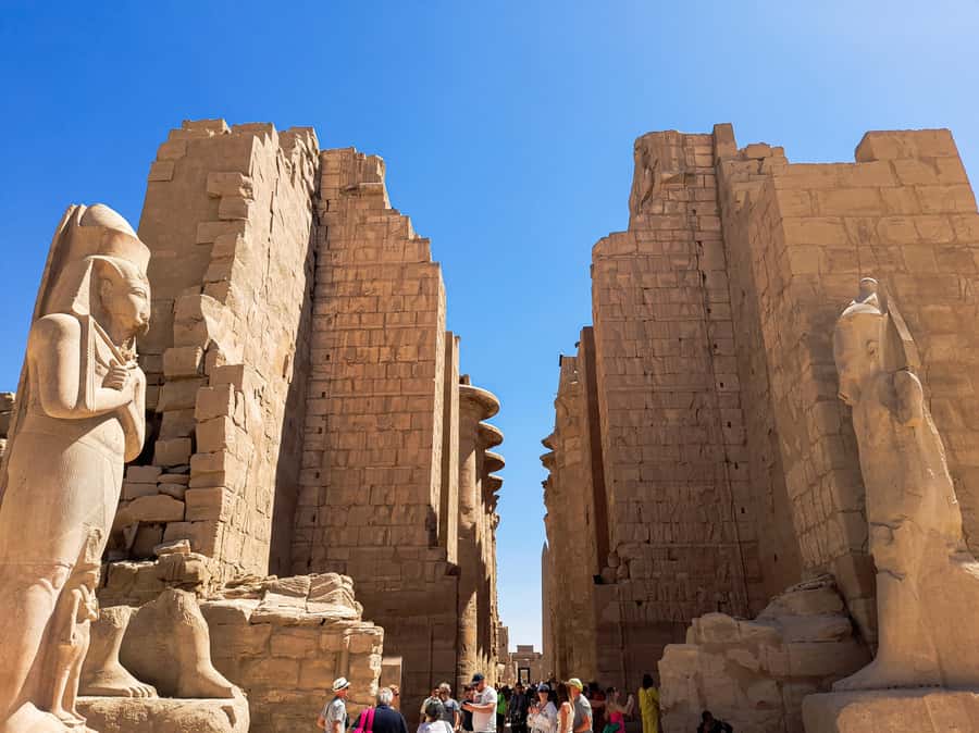 Hurghada: Luxor Highlights All-Inclusive Tour & Balloon Ride - Hatshepsut’s temple and the Colossi of Memnon
