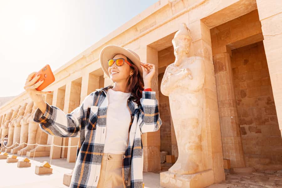 Hurghada: Luxor Hot Air Balloon Ride and Day Tour With Meals - The guide and driver make or break the day