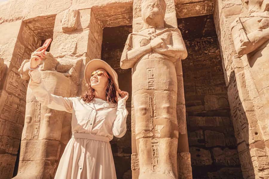 Hurghada: Luxor Tour with Valley of Kings, Karnak & Tut Tomb - Hatshepsut’s temple on the west bank