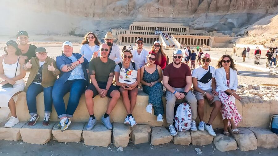Hurghada: Luxor Valley of the Kings & Tutankhamun Tomb Trip - Lunch and the optional Nile boat crossing