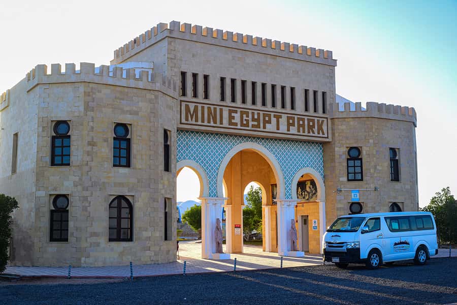 Hurghada: Mini Egypt Park Entry Ticket, Tour, and Transfers - When to choose this over Cairo or Luxor