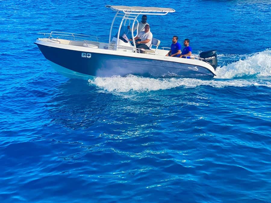 Hurghada: Orange Bay Dolphin Watching, Snorkeling & Lunch - What lunch is really like