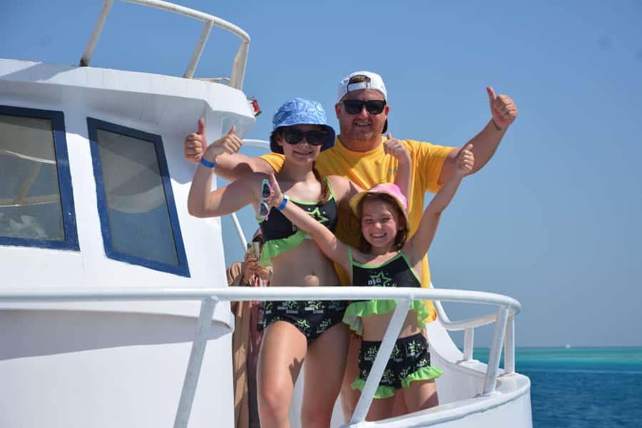 Hurghada: Orange Bay Island Boat Trip w/ Breakfast and Lunch - Lunch with a practical Egyptian boat buffet
