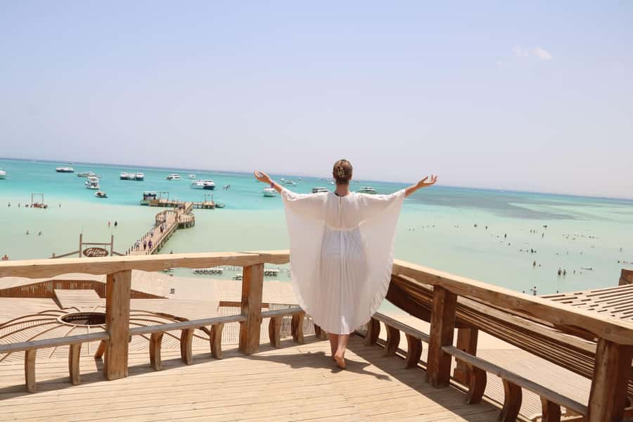 Hurghada: Orange Bay Island with breakfast, lunch & watersports - Meeting the boat and getting started