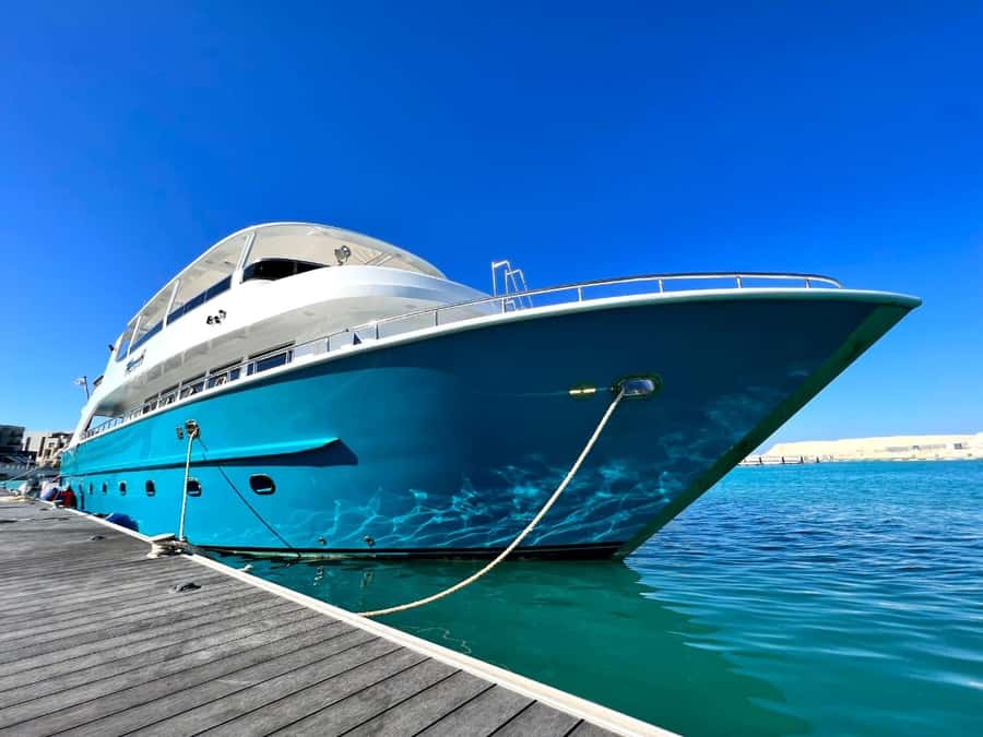 Hurghada: Orange & Giftun Island Cruise with Massage & Lunch - Pickup from five resort areas