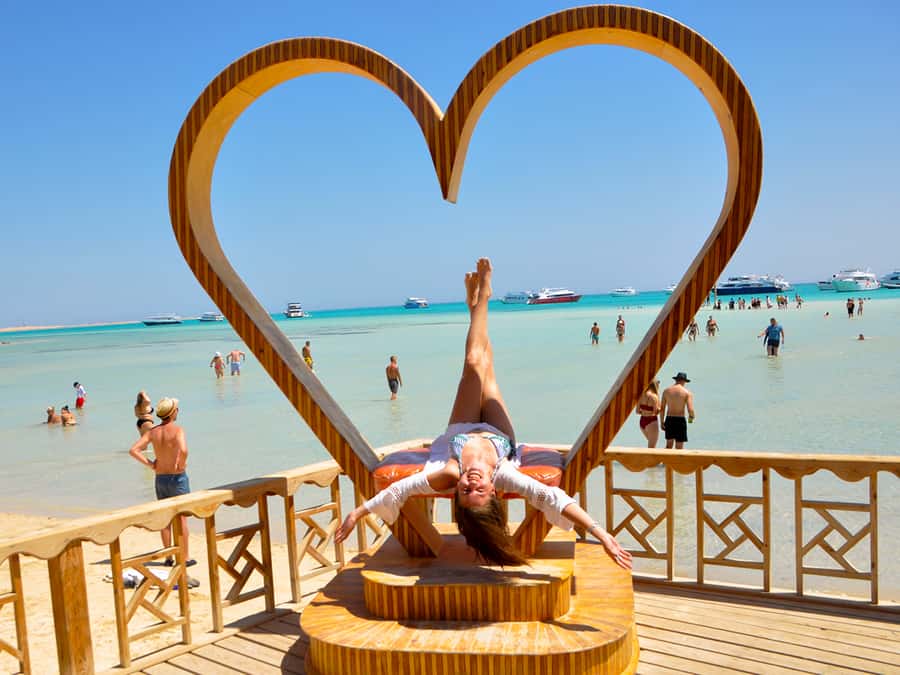 Hurghada: Premium Orange Island Cruise with Lunch & Transfer - What the two reef stops add