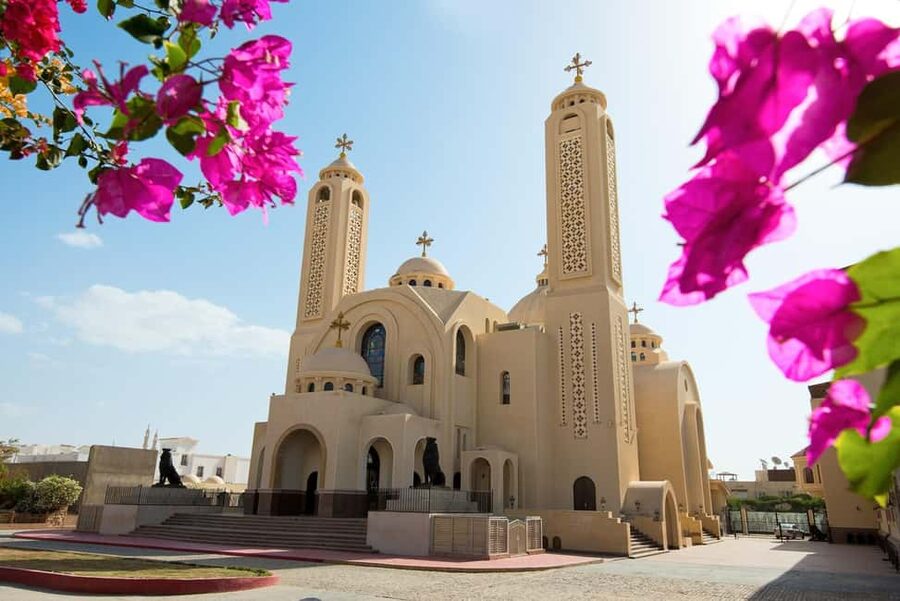 Hurghada: Private or Shared City Tour with Guide & Shopping - The guides make the biggest difference