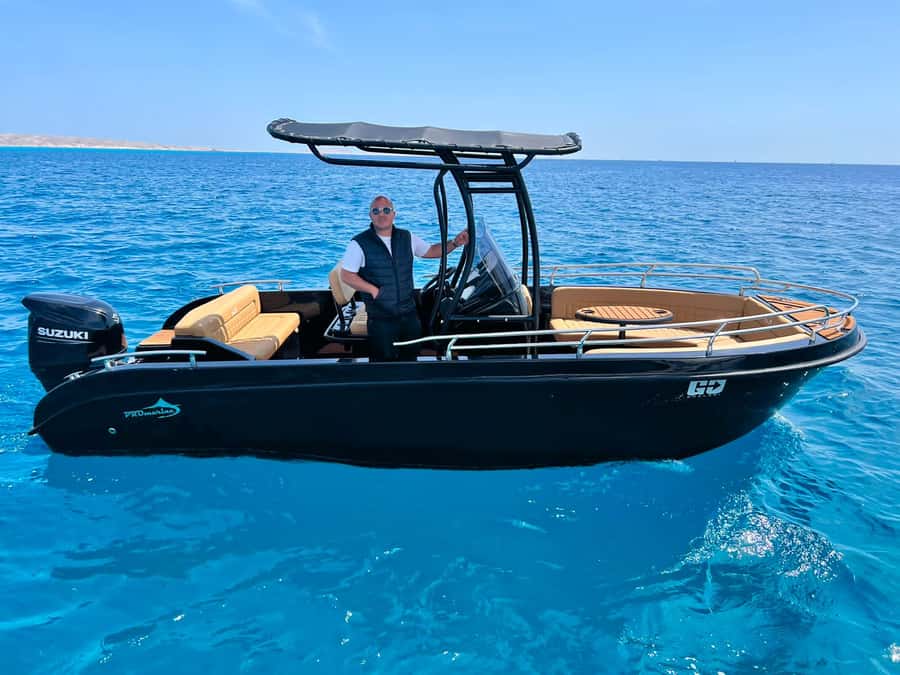 Hurghada: Private Speedboat Adventure with Snacks & Pick-up - Why a private Hurghada speedboat makes sense