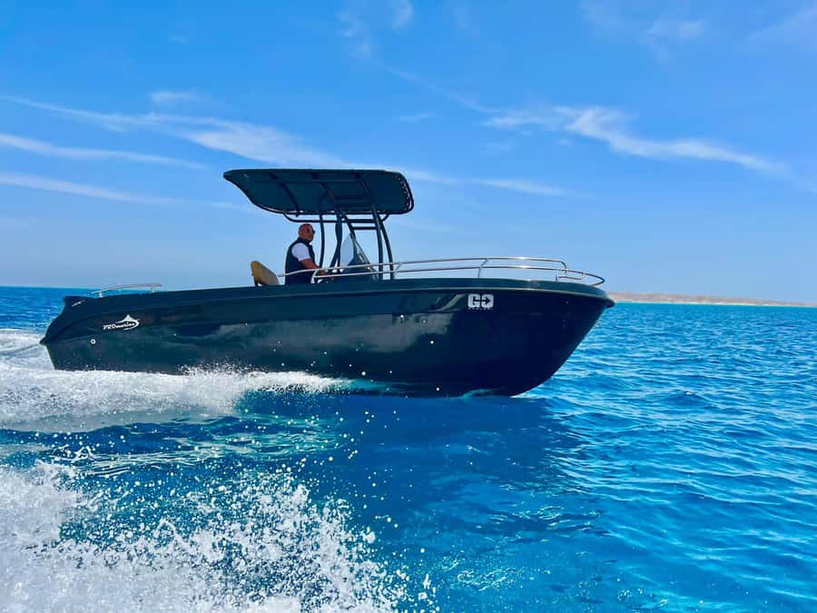 Hurghada: Private Speedboat Adventure with Snacks & Pick-up - Giftun Islands, Orange Bay, and quieter alternatives