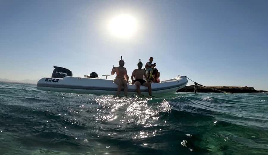 Hurghada: Private Speedboat to Dolphin House with Pickup - Hotel pickup in Hurghada, with a wide time window