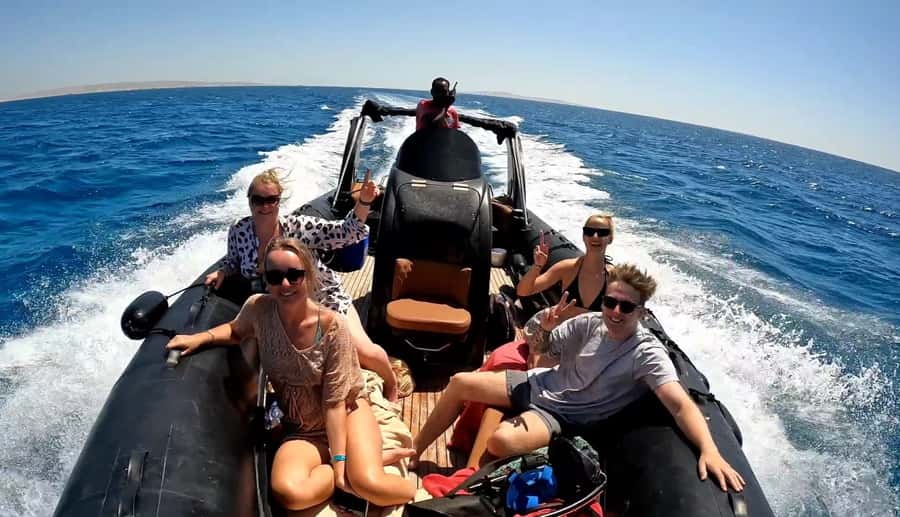 Hurghada: Private Speedboat to Dolphin House with Pickup - Abu Minqar Island and the sandbank pause