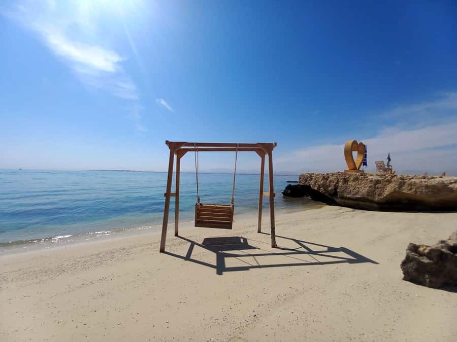 Hurghada: Private Speedboat to Magawish Island - What the food and refreshments add