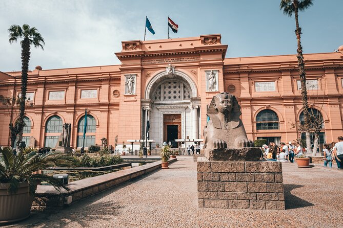 Hurghada Pyramids & Museum Small Group Tour by Van - What the $25 price really gives you
