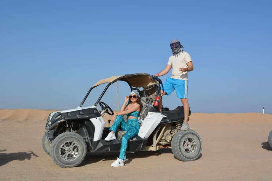 Hurghada: Quad and Buggy Safari with Dinner and Show - Sunset views and the pause between activities