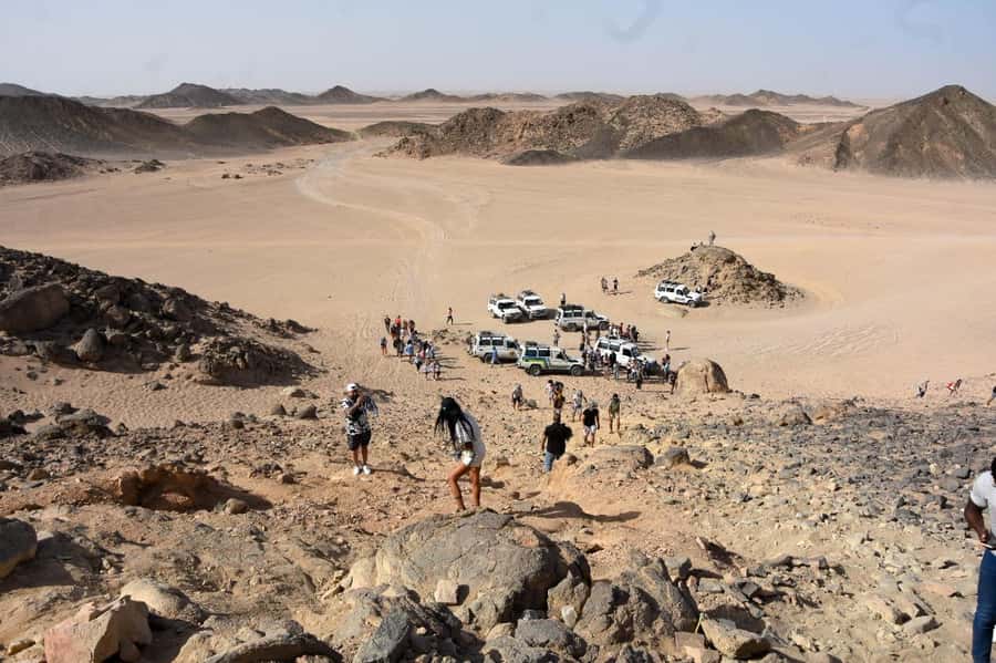 Hurghada: Quad Bike, Buggy, Jeep Safari, Camel Ride & Dinner - From Hurghada hotel pickup to the desert garage